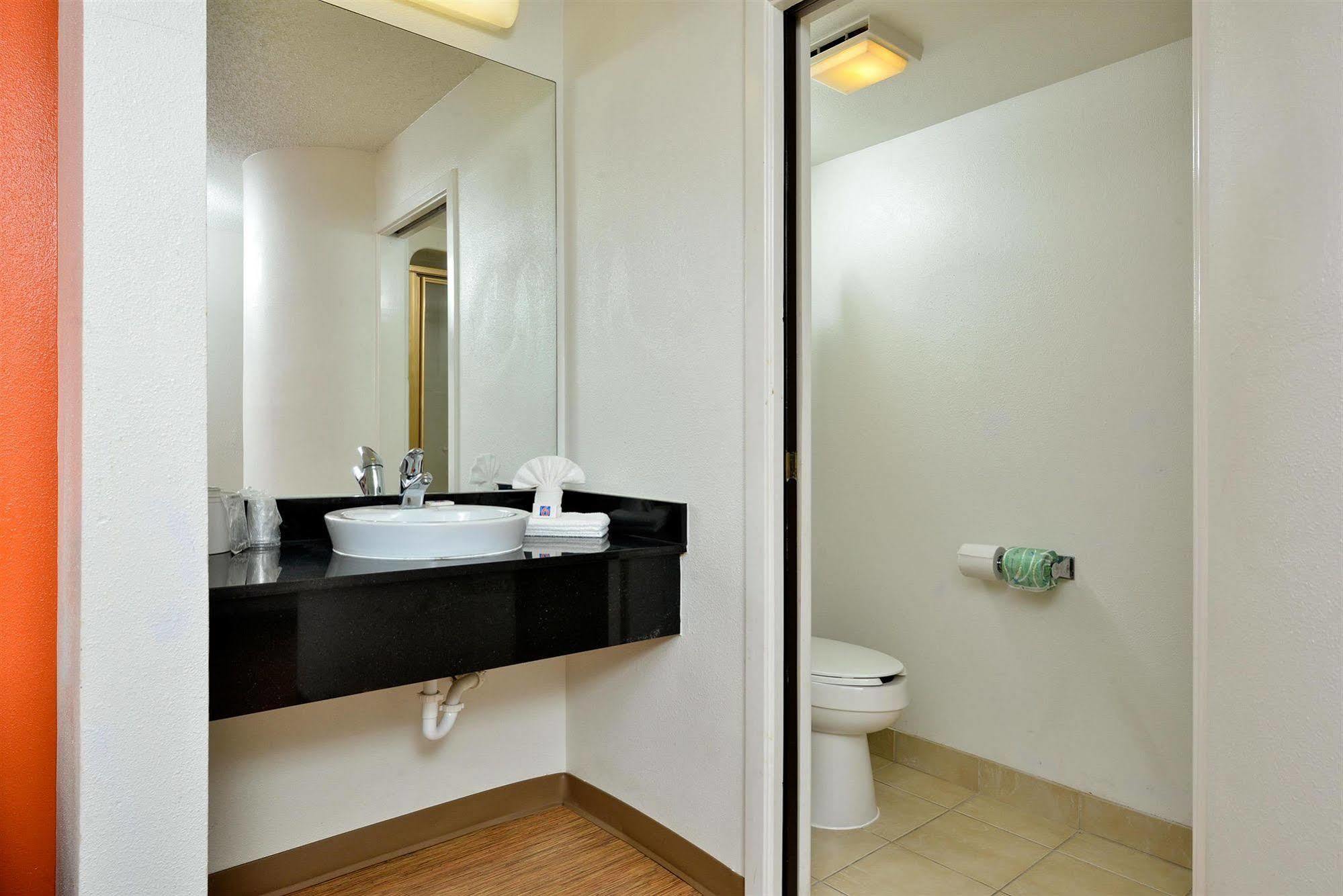 Motel 6-Plano, Tx - West - Frisco Екстериор снимка